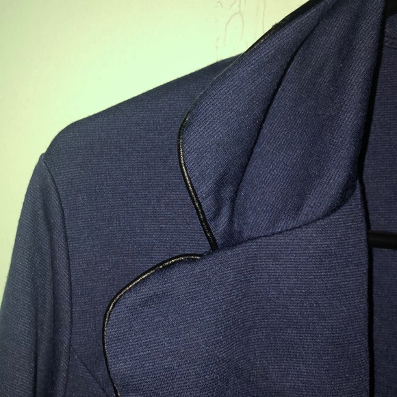 Jacket - Picture 5 of 5